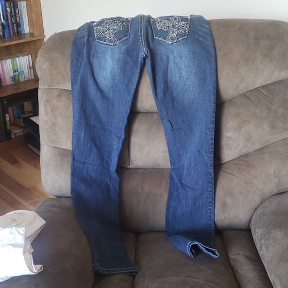 Jeans - Picture 3 of 3